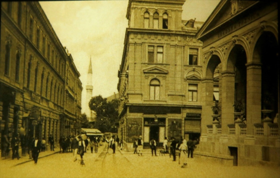 فنادق ومتاجر تبنى على مساجد طالما رسمت الوجه التاريخي للبوسنة.. صور صورة رقم 3