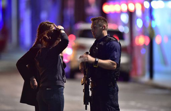 الشرطة البريطانية: منفذو هجوم لندن ارادوا استئجار شاحنة تزن 7.5 طن صورة رقم 4