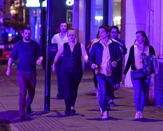 الشرطة البريطانية: منفذو هجوم لندن ارادوا استئجار شاحنة تزن 7.5 طن صورة رقم 20