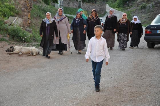 قرية تركية يجتمع أهلها منذ سنوات على مائدة إفطار واحدة صورة رقم 5