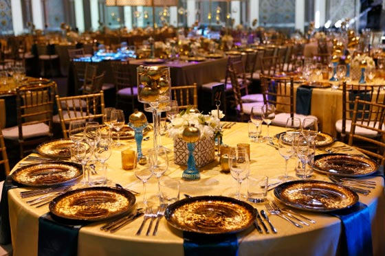 10 أشياء تضايق المغاربة في الأعراس: انتظار عائلة العريس، تأخر الطعام والرقص لغاية  الصباح!  صورة رقم 4