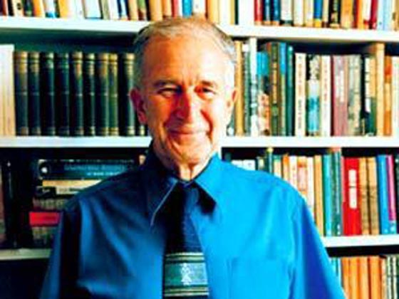 اشرس ملحد في العالم ينتهي الى الايمان بإله واحد ويعتذر لمن تأثروا بافكاره صورة رقم 4