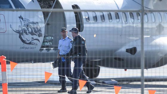 فوضى وهلع داخل طائرة والركاب يقفزون منها.. بسبب مزحة! صورة رقم 1