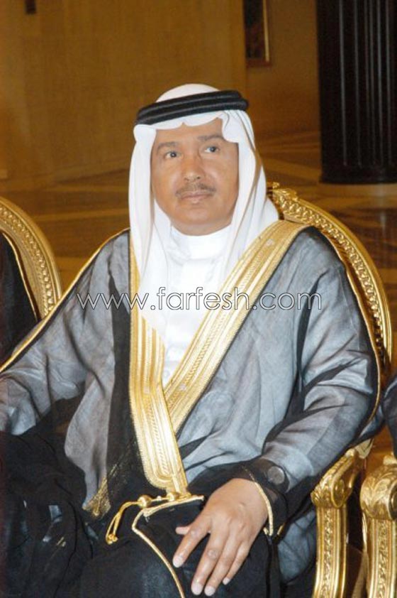  فنان العرب يعترف: لهذا السبب تخفيت اثناء جنازة والدتي صورة رقم 3