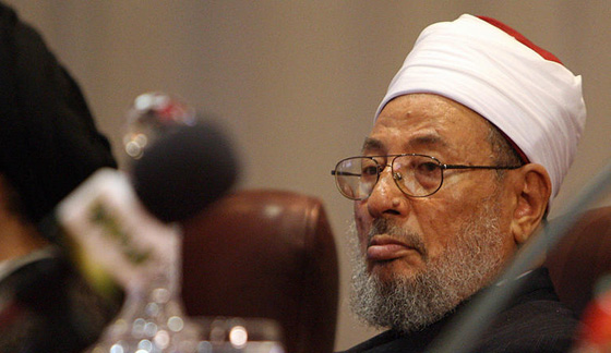  اقصاء الشيخ القرضاوي رئيس اتحاد علماء المسلمين بتهمة الارهاب صورة رقم 6