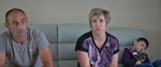 قضية مروعة.. تناول الطفل شريحة لحم مفروم فاصيب بشلل واعاقة دائمة صورة رقم 3