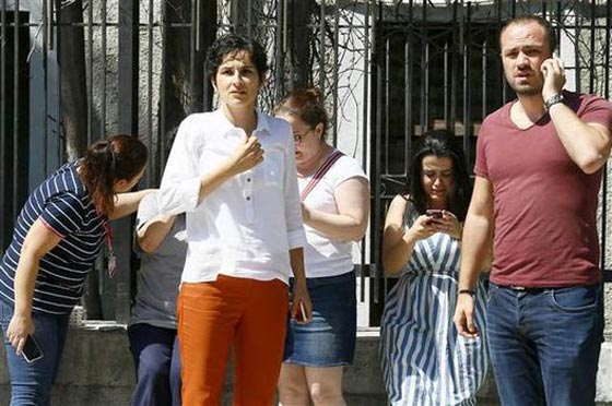 نائبة برلمانية تركية تقرأ لغة الافاعي حذرت من الزلزال قبل حدوثه صورة رقم 10