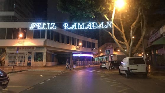 رئيس بلدية اسبانية: صلاة المسلمين امام تمثال العذراء رمز التعايش والتسامح صورة رقم 4