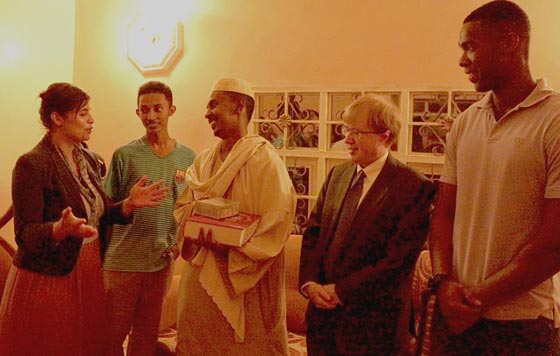 السفارة الأميركية في الخرطوم تلبي دعوة شاب سوداني على الإفطار صورة رقم 8