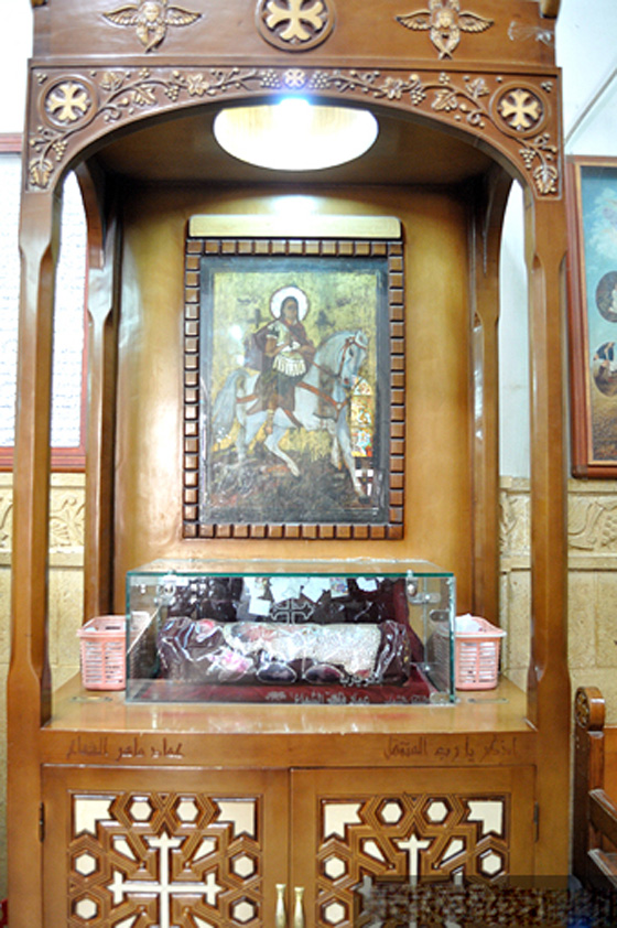 داعش يعتذر عن عدم تفجير كنيسة في طنطا واعتقال فتاتين باكستانيتين داخلها صورة رقم 3