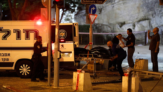 لاول مرة.. داعش يتبنى الهجوم المزدوج ومقتل شرطية اسرائيلية بالقدس صورة رقم 12