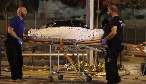 لاول مرة.. داعش يتبنى الهجوم المزدوج ومقتل شرطية اسرائيلية بالقدس صورة رقم 10