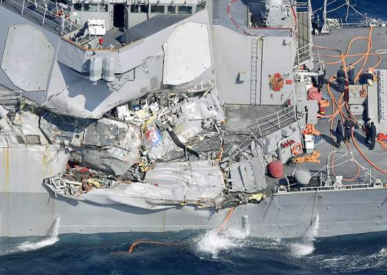 اصطدام سفينة يابانية بمدمرة امريكية و7 بحارة يابانيين في عداد المفقودين صورة رقم 10