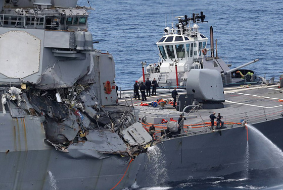 اصطدام سفينة يابانية بمدمرة امريكية و7 بحارة يابانيين في عداد المفقودين صورة رقم 14