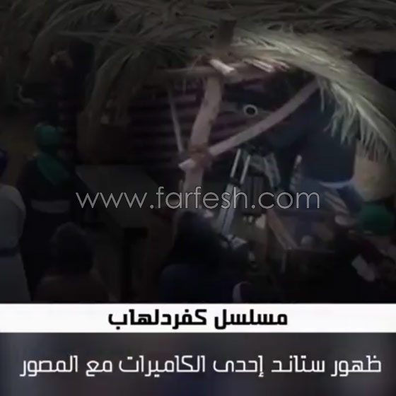  في أحد المشاهد ممثل يدخن السيجارة بالمقلوب.. مجموعة من أبرز أخطاء مسلسلات رمضان 2017 صورة رقم 3