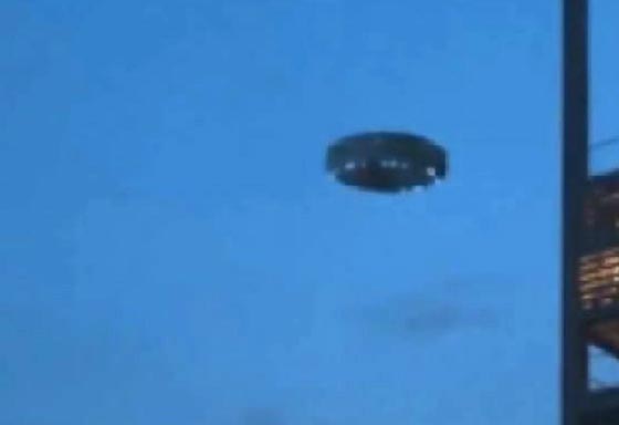 فيديو لاغرب الصحون الطائرة.. لكن ما تخفيه الاستخبارات الامريكية اخطر! صورة رقم 3