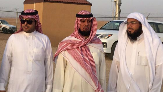 كذب الفلكيون! عبدالله الخضيري: رؤية الهلال ممكنة بالعين المجردة الليلة  صورة رقم 1