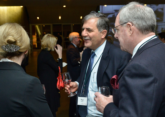 كندي يخطط للبقاء في عمله بعد فوزه بـ 22 مليون دولار صورة رقم 8