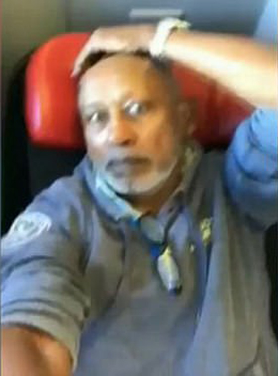 بالفيديو.. لقطات مروعة لاهتزاز طائرة في الهواء  صورة رقم 1