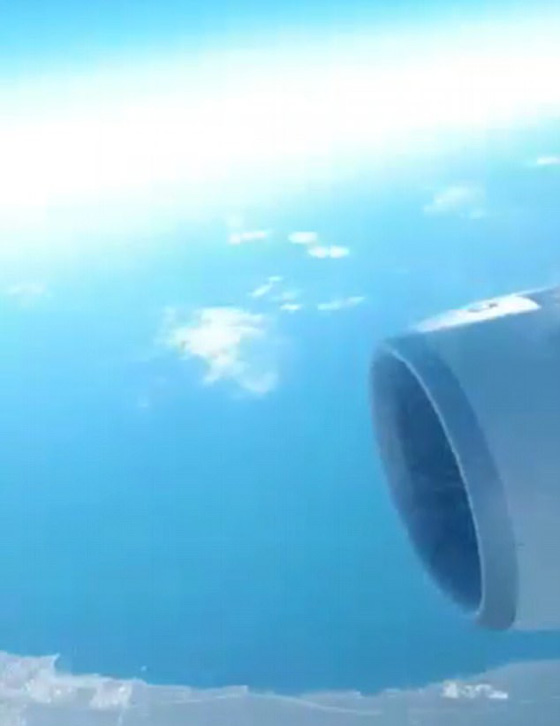 بالفيديو.. لقطات مروعة لاهتزاز طائرة في الهواء  صورة رقم 11