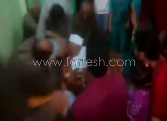 فيديو مأساوي: مأذون يفارق الحياة خلال عقده قران ابنته صورة رقم 6