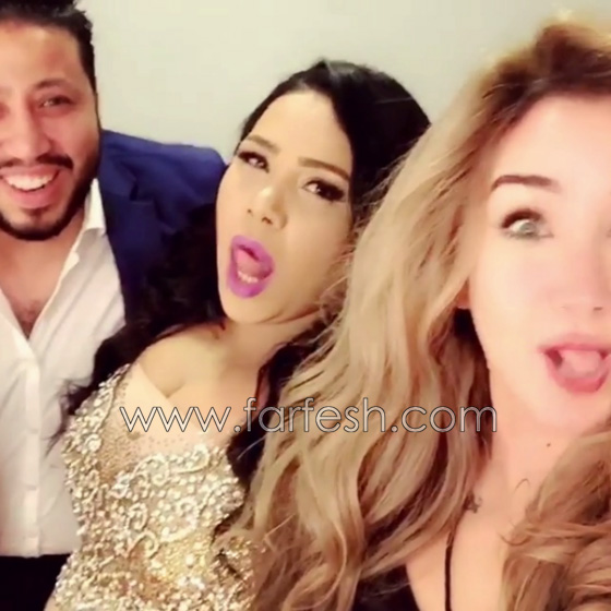 المنتج يفاجئ شيماء سيف ويتقدم لخطوبتها على المسرح وهي تطلق زغروطة صورة رقم 10