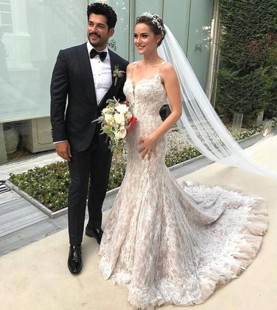 فيديوهات وصور زفاف النجمين التركيين بوارك أوزجيفيت وفهرية إيفجان صورة رقم 5