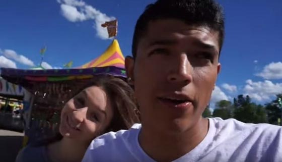 فتاة تقتل صديقها بالرصاص عن طريق الخطأ في استعراض على يوتيوب صورة رقم 4