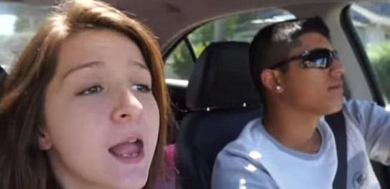 فتاة تقتل صديقها بالرصاص عن طريق الخطأ في استعراض على يوتيوب صورة رقم 6