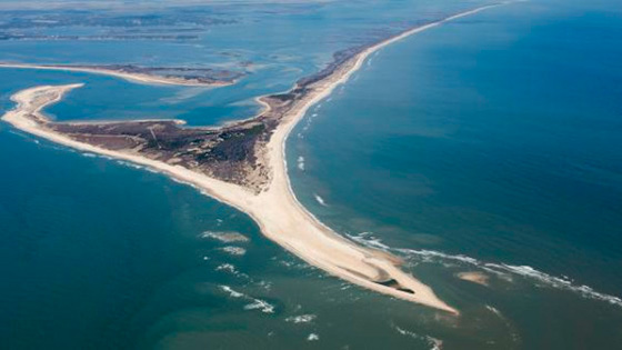 ظهور مفاجئ لجزيرة غامضة في مثلث برمودة سيء السمعة! صورة رقم 2