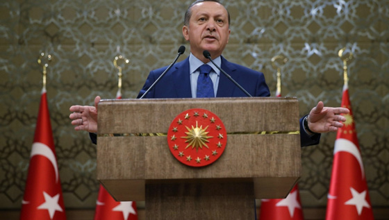 في مشهد مرعب.. الشرطة التركية تعتقل عالما في طريقه الى المريخ! صورة رقم 7