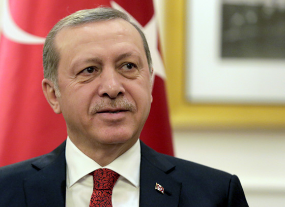 في مشهد مرعب.. الشرطة التركية تعتقل عالما في طريقه الى المريخ! صورة رقم 2