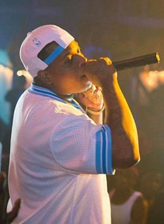 معركة بالاسلحة النارية داخل ملهى مكتظ بالرواد في اركنساس الامريكية صورة رقم 5