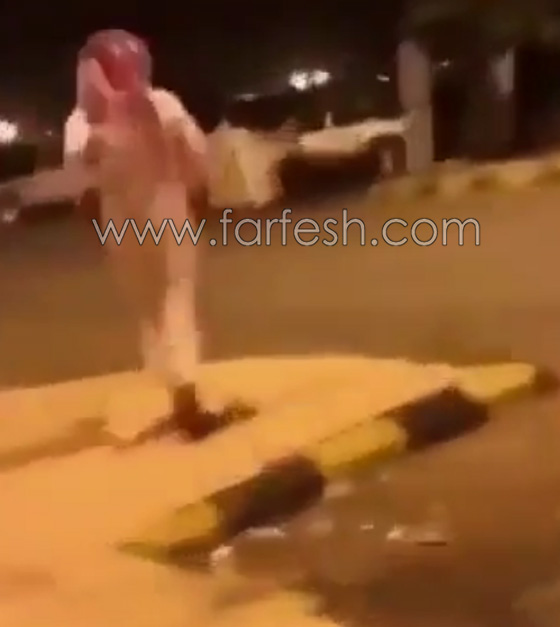 خليجي يشهر السلاح بوجه طليقته لانها حصلت على حضانة ابنتهما.. فيديو صورة رقم 7