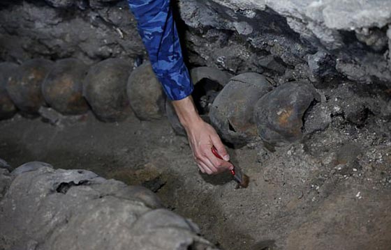 العثور على برج من الجماجم البشرية في المكسيك يحير العلماء صورة رقم 4