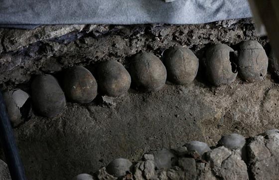 العثور على برج من الجماجم البشرية في المكسيك يحير العلماء صورة رقم 14