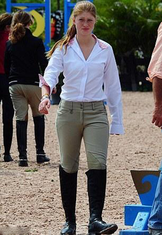 الفتاة المتواضعة ابنة اغنى رجل في العالم قلبها يدق لشاب عربي! صورة رقم 15