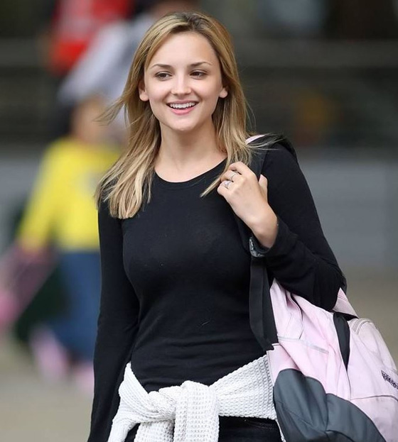 الفتاة المتواضعة ابنة اغنى رجل في العالم قلبها يدق لشاب عربي! صورة رقم 8