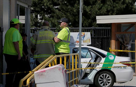  سيارة تدهس 10 اشخاص قرب مطار لوغان الدولي ببوسطن صورة رقم 3