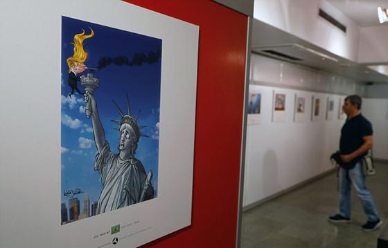 معرض كاريكاتير للسخرية من ترامب..  طفل يلعب في البيت الأبيض!  صورة رقم 2