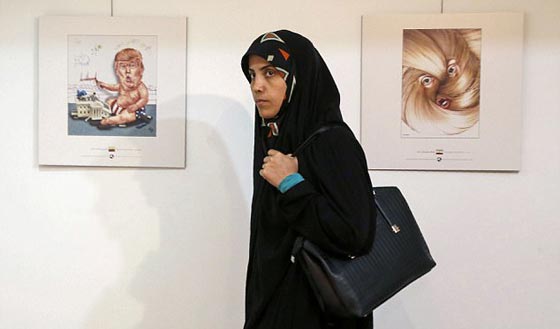 معرض كاريكاتير للسخرية من ترامب..  طفل يلعب في البيت الأبيض!  صورة رقم 11