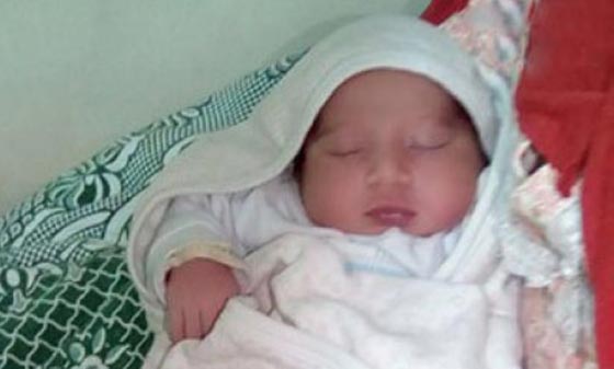  جريمة شنيعة تهز مصر: بسبب الشك رجل يذبح زوجته ويفصل رأس طفلته عن جسمها! صورة رقم 2