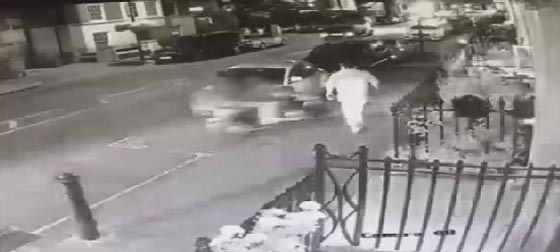 لصوص يسرقون ساعة ثمنها 50 الف دولار من ثري عراقي بلندن.. فيديو صورة رقم 3