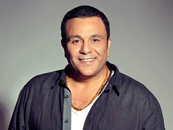 8 نجوم لن تصدّق إنهم تجاوزوا الـ50 منهم شاروخان عمرو دياب ومحمد هنيدى  صورة رقم 5