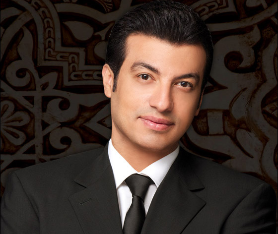 8 نجوم لن تصدّق إنهم تجاوزوا الـ50 منهم شاروخان عمرو دياب ومحمد هنيدى  صورة رقم 7