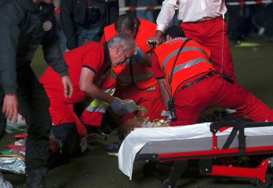 بالفيديو.. لحظة سقوط لاعب أكروبات من ارتفاع شاهق في حفل موسيقي صورة رقم 7