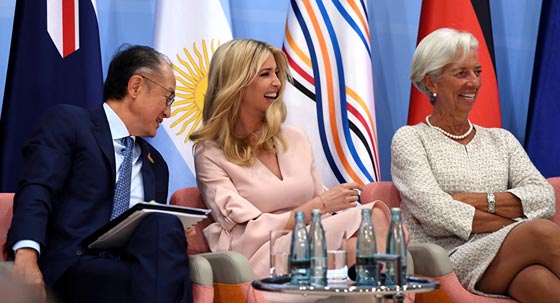 إيفانكا ترامب تأخذ مقعد أبيها وتثير الجدل في قمة العشرين صورة رقم 2