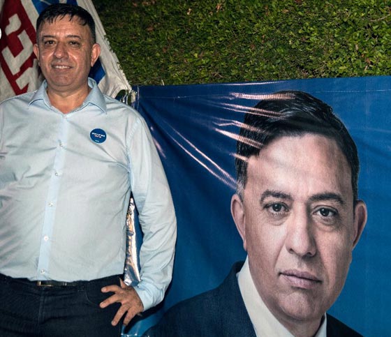 آفي غاباي ابن مهاجر مغربي ينافس على رئاسة حكومة اسرائيل صورة رقم 1