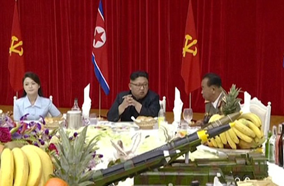 قرينة ديكتاتور كوريا الشمالية تظهر لأول مرة منذ 4 أشهر صورة رقم 6