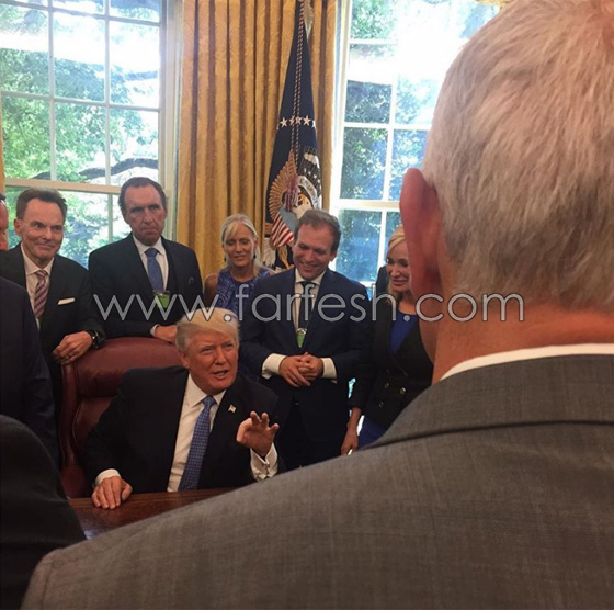  ما سر صورة ترامب يصلّي مع رجال دين؟ ولماذا يضعون ايديهم عليه؟ صورة رقم 3